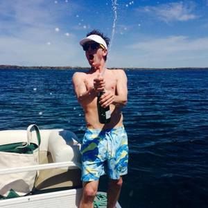 Meet your Posher, Gregory